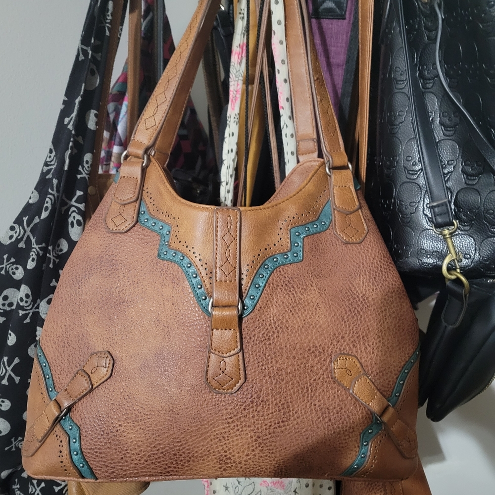 Justin Turquoise Leather Purse